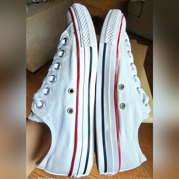 Converse Chuck Taylor All Star White Unisex Low Top Shoes, Sz 6 Men's/8 Women's - Picture 4 of 8